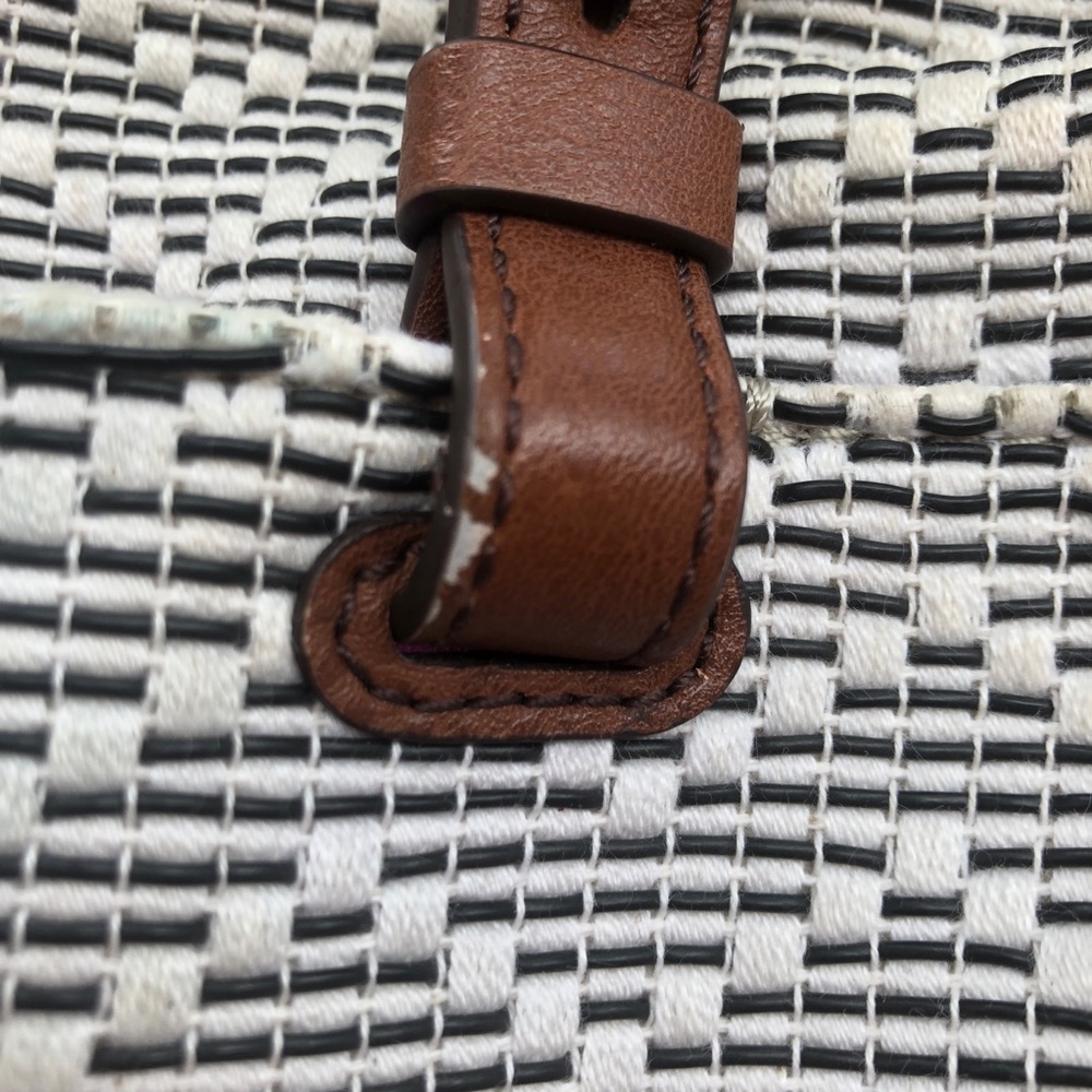 Fossil Crossbody With Removable Strap - image 3